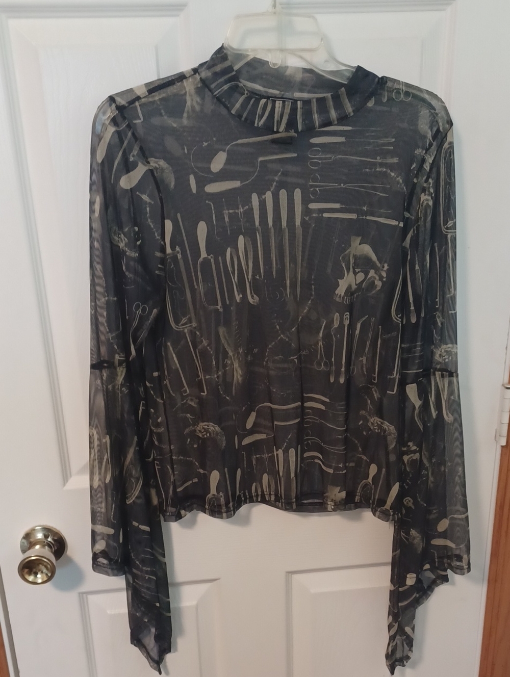 Midnight Hour Mesh Bell Sleeve Surgical Tools Top Sz 1x